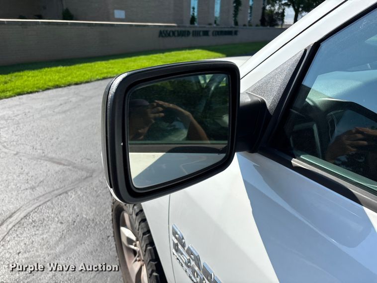 image for item FG0513 2019 RAM 1500 Crew Cab pickup truck