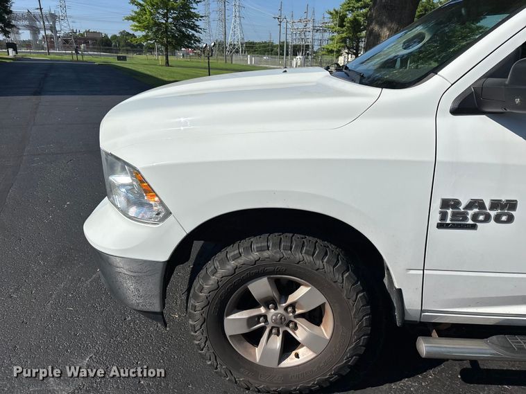 image for item FG0513 2019 RAM 1500 Crew Cab pickup truck