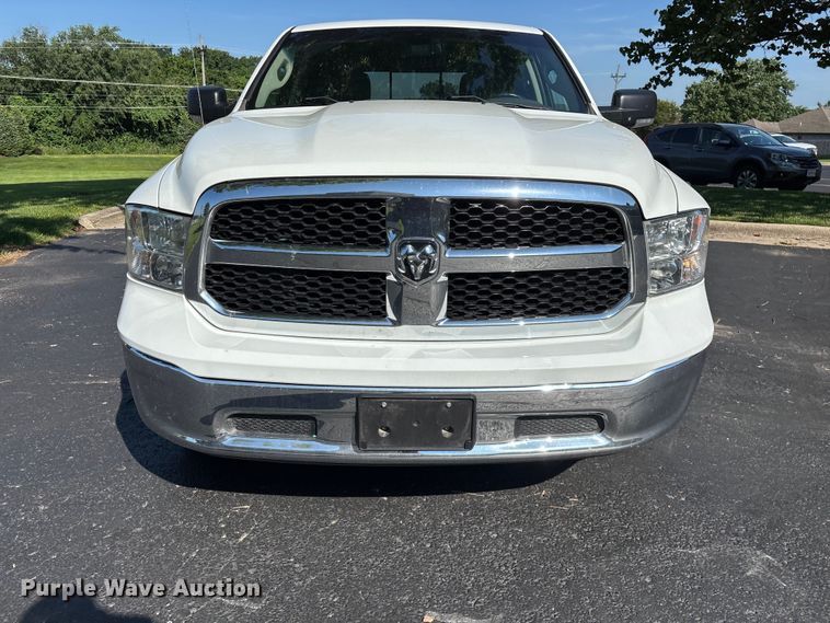 image for item FG0513 2019 RAM 1500 Crew Cab pickup truck