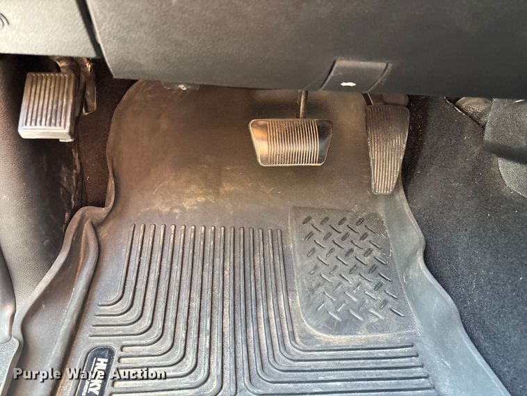 image for item FG0513 2019 RAM 1500 Crew Cab pickup truck