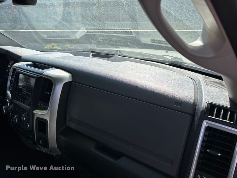 image for item FG0513 2019 RAM 1500 Crew Cab pickup truck