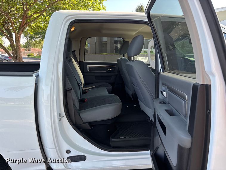 image for item FG0513 2019 RAM 1500 Crew Cab pickup truck