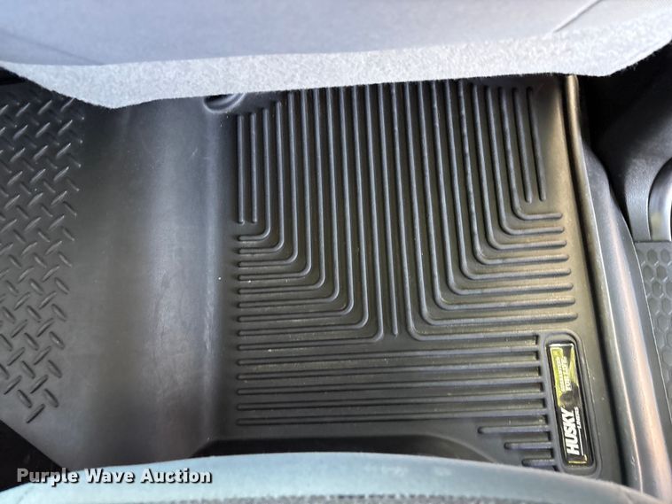 image for item FG0513 2019 RAM 1500 Crew Cab pickup truck