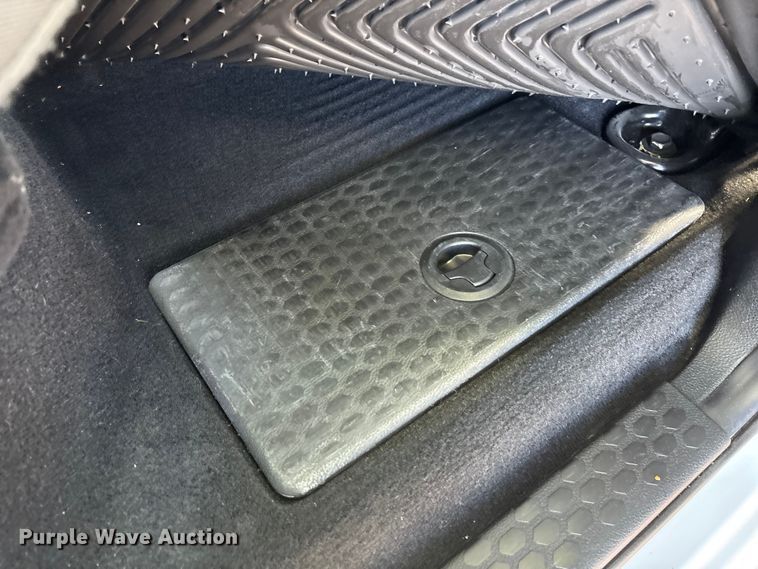 image for item FG0513 2019 RAM 1500 Crew Cab pickup truck