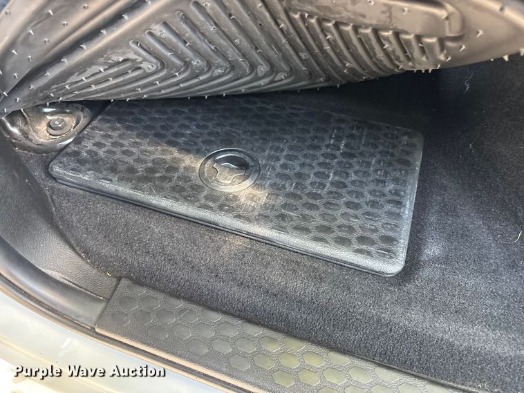 image for item FG0513 2019 RAM 1500 Crew Cab pickup truck