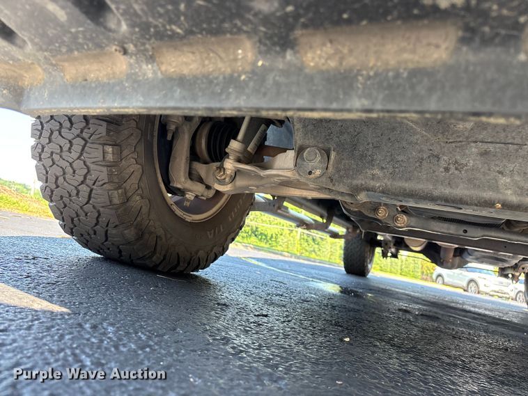 image for item FG0513 2019 RAM 1500 Crew Cab pickup truck