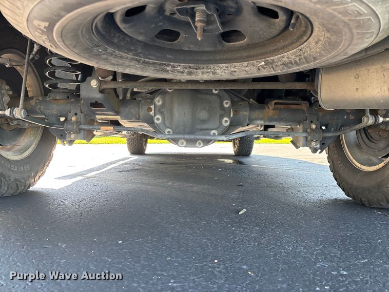 image for item FG0513 2019 RAM 1500 Crew Cab pickup truck