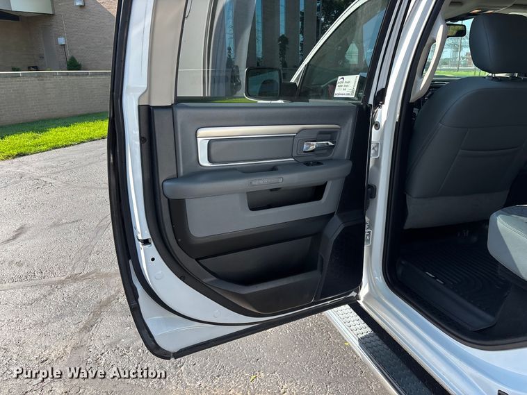 image for item FG0514 2019 RAM 1500 Crew Cab pickup truck