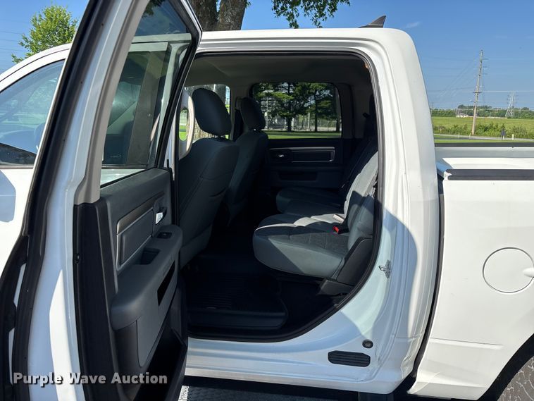 image for item FG0514 2019 RAM 1500 Crew Cab pickup truck