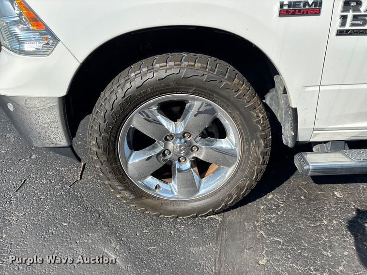 image for item FG0514 2019 RAM 1500 Crew Cab pickup truck
