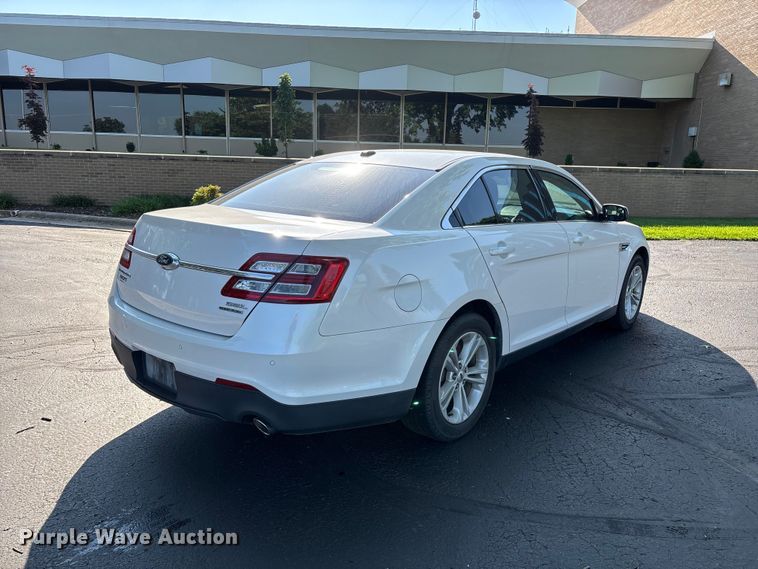 image for item FG0515 2019 Ford Taurus SEL 
