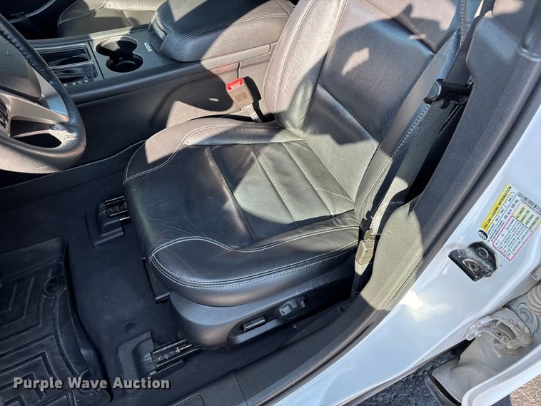 image for item FG0515 2019 Ford Taurus SEL 