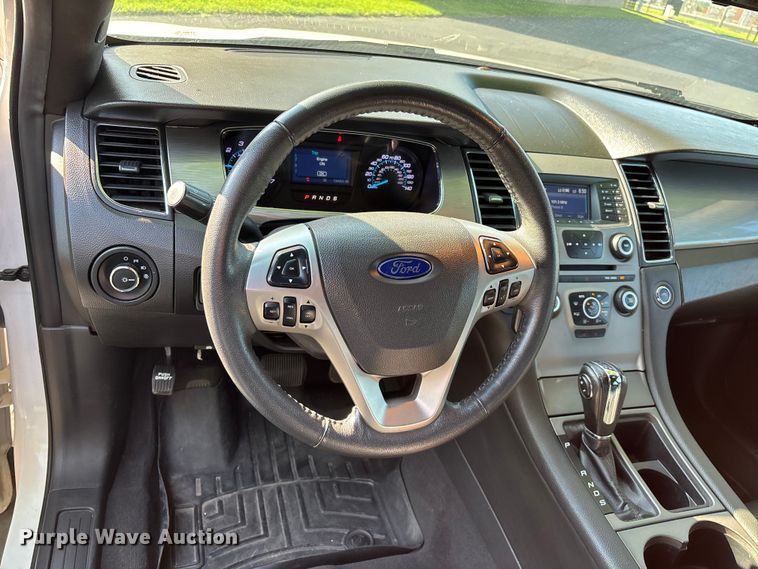 image for item FG0515 2019 Ford Taurus SEL 