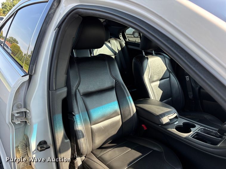 image for item FG0515 2019 Ford Taurus SEL 