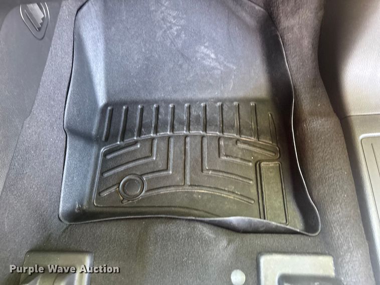 image for item FG0515 2019 Ford Taurus SEL 