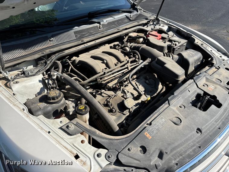 image for item FG0515 2019 Ford Taurus SEL 