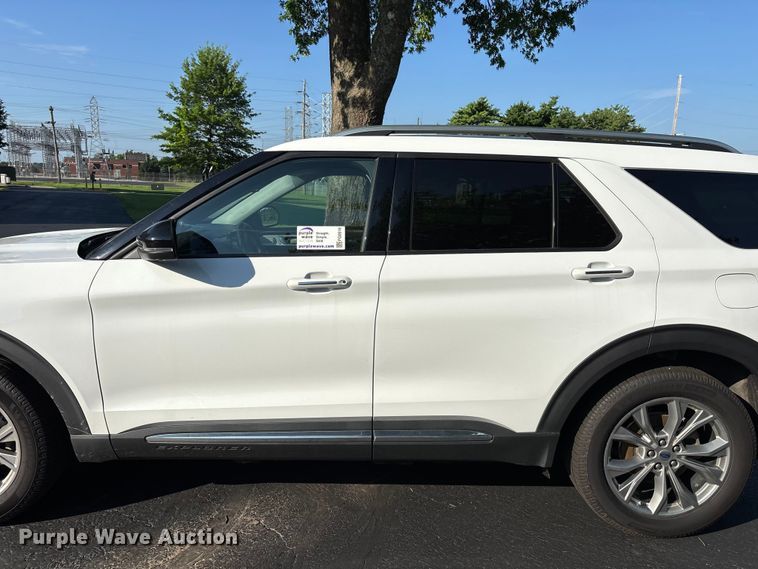 image for item FG0516 2021 Ford Explorer Limited SUV