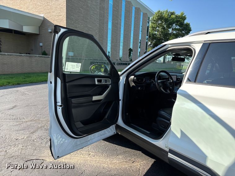 image for item FG0516 2021 Ford Explorer Limited SUV