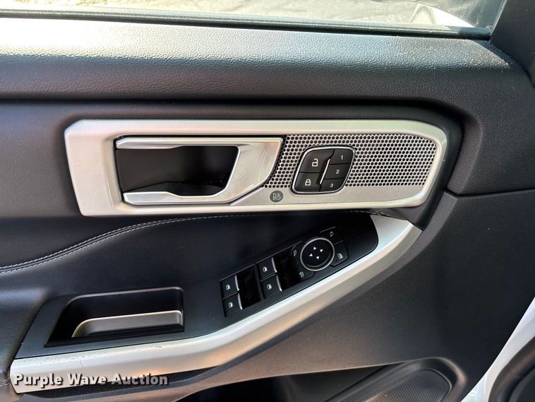 image for item FG0516 2021 Ford Explorer Limited SUV