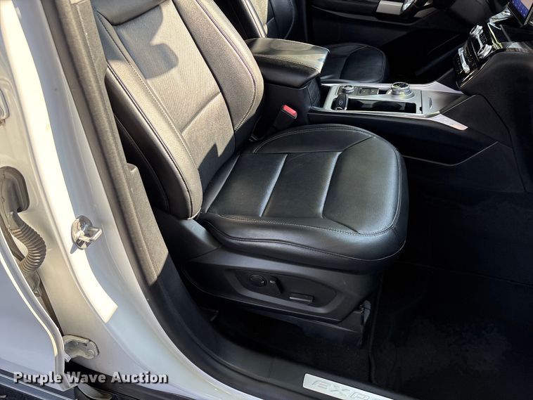 image for item FG0516 2021 Ford Explorer Limited SUV