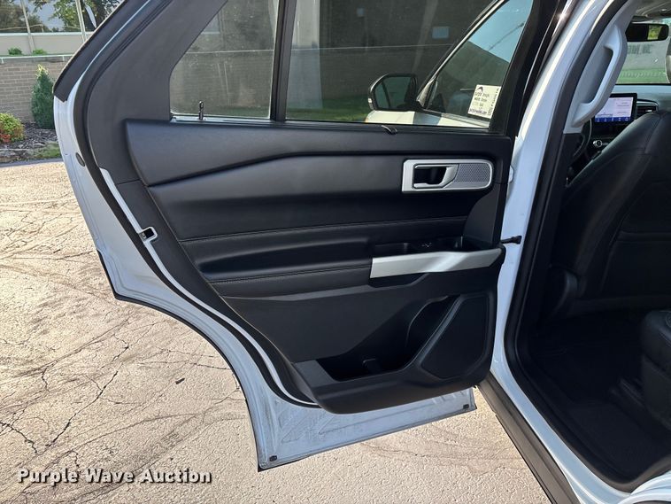 image for item FG0516 2021 Ford Explorer Limited SUV