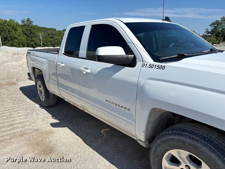 image for item FG0517 2015 Chevrolet Silverado 1500 Ext. Cab pickup truck cab and chassis