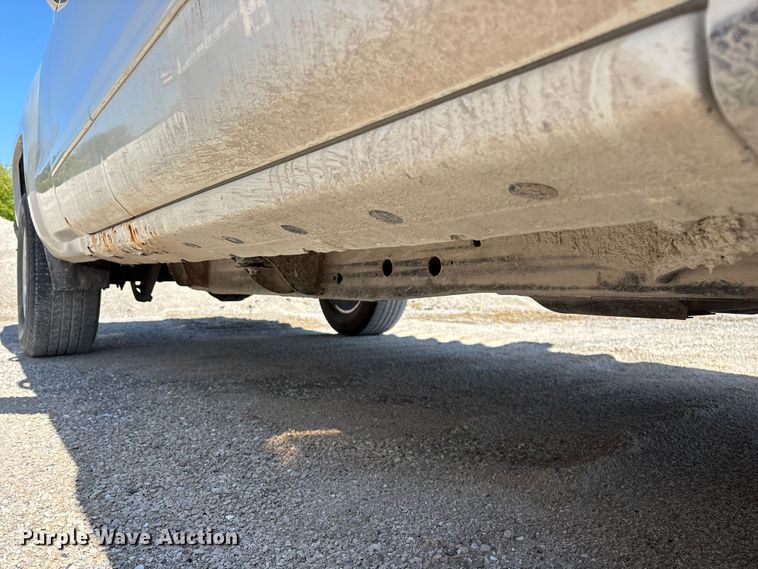 image for item FG0517 2015 Chevrolet Silverado 1500 Ext. Cab pickup truck cab and chassis