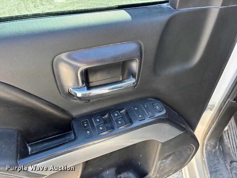 image for item FG0517 2015 Chevrolet Silverado 1500 Ext. Cab pickup truck cab and chassis