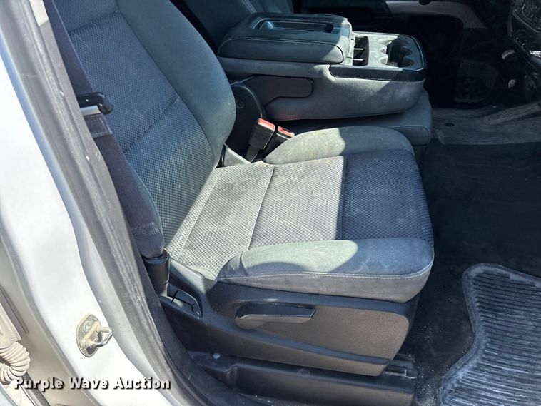 image for item FG0517 2015 Chevrolet Silverado 1500 Ext. Cab pickup truck cab and chassis