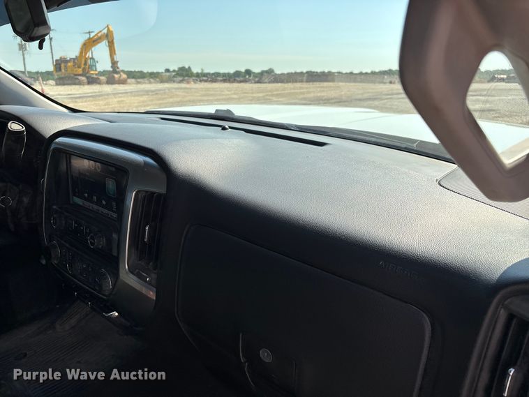image for item FG0517 2015 Chevrolet Silverado 1500 Ext. Cab pickup truck cab and chassis