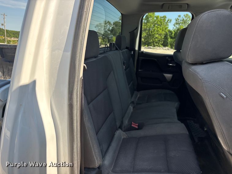 image for item FG0517 2015 Chevrolet Silverado 1500 Ext. Cab pickup truck cab and chassis