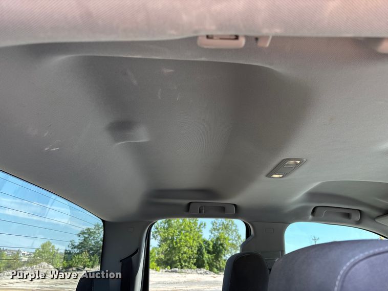 image for item FG0517 2015 Chevrolet Silverado 1500 Ext. Cab pickup truck cab and chassis