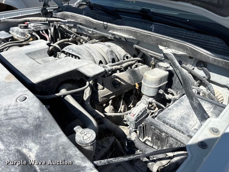 image for item FG0517 2015 Chevrolet Silverado 1500 Ext. Cab pickup truck cab and chassis