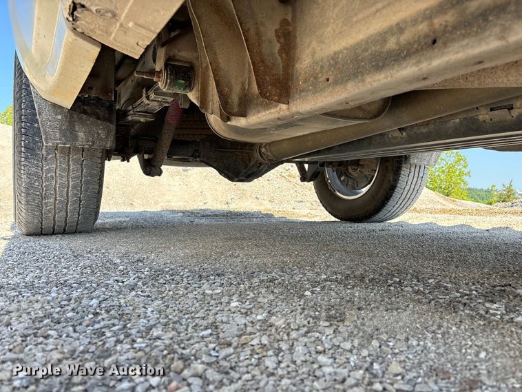 image for item FG0517 2015 Chevrolet Silverado 1500 Ext. Cab pickup truck cab and chassis