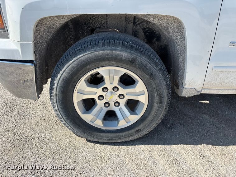 image for item FG0517 2015 Chevrolet Silverado 1500 Ext. Cab pickup truck cab and chassis
