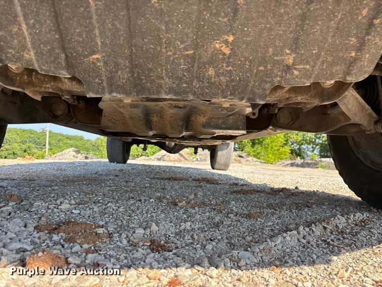 image for item FG0518 2023 GMC Sierra 3500HD Crew Cab pickup truck
