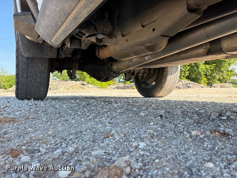 image for item FG0518 2023 GMC Sierra 3500HD Crew Cab pickup truck