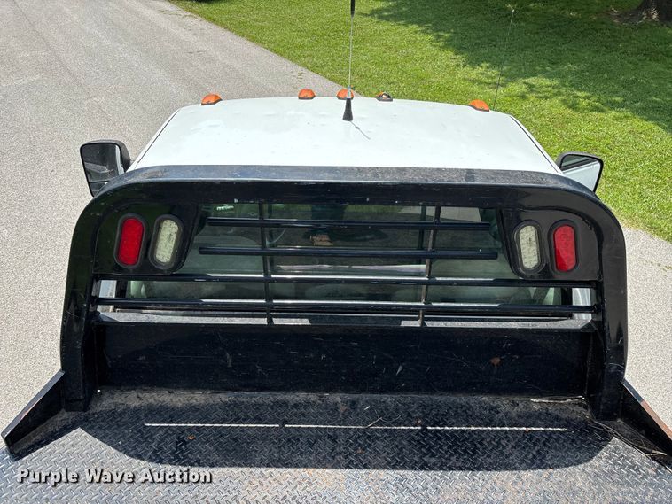 image for item FG0525 1997 Chevrolet Silverado 3500 flatbed pickup truck
