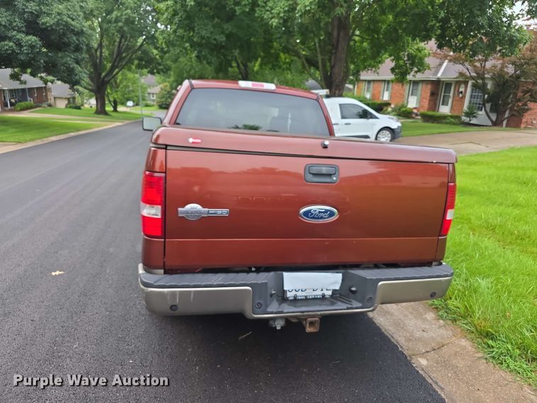 image for item FH6185 2005 Ford F150 Crew Cab pickup truck