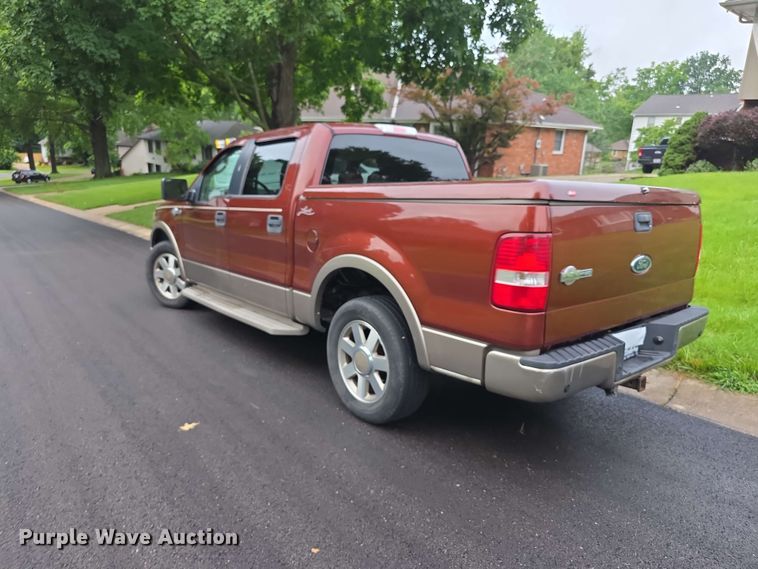 image for item FH6185 2005 Ford F150 Crew Cab pickup truck