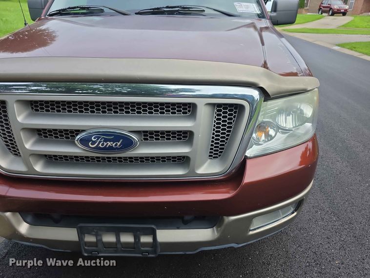 image for item FH6185 2005 Ford F150 Crew Cab pickup truck