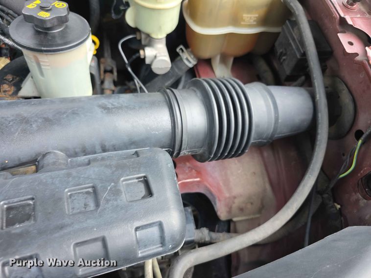 image for item FH6185 2005 Ford F150 Crew Cab pickup truck