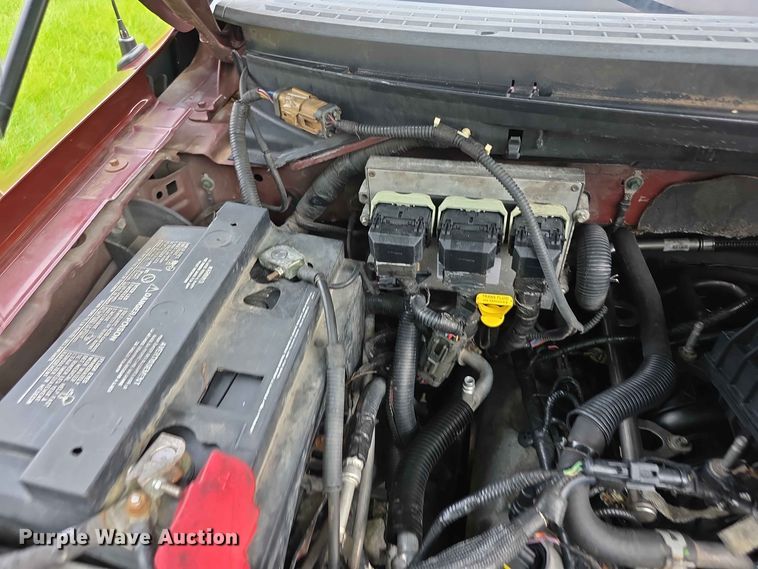 image for item FH6185 2005 Ford F150 Crew Cab pickup truck