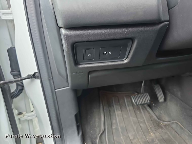 image for item FH6186 2017 Land Rover Discovery Sport SUV