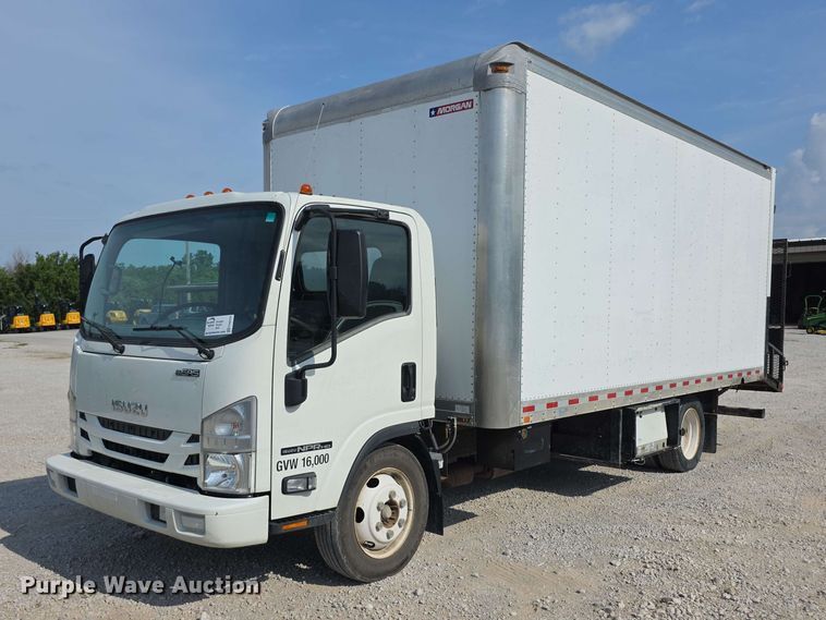 image for item FH6234 2017 Isuzu NPR box truck