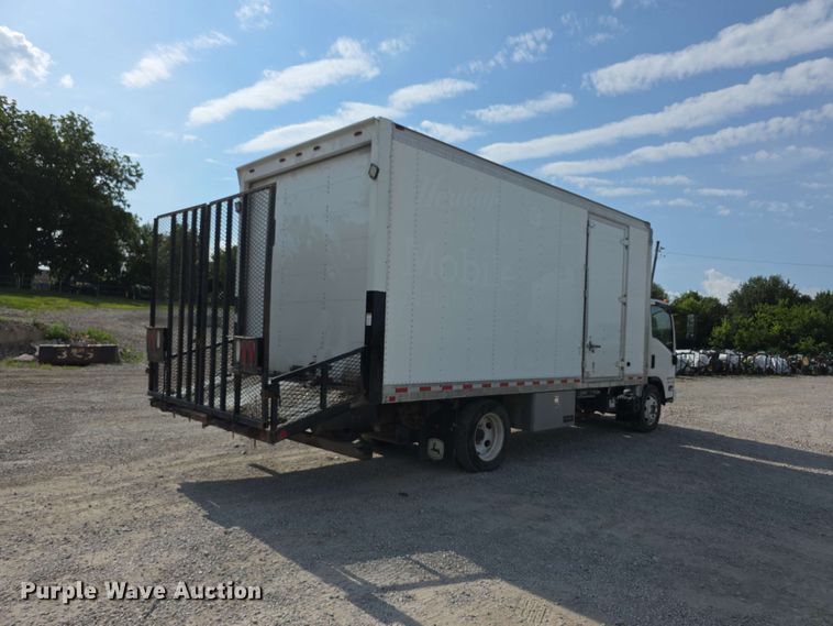 image for item FH6234 2017 Isuzu NPR box truck