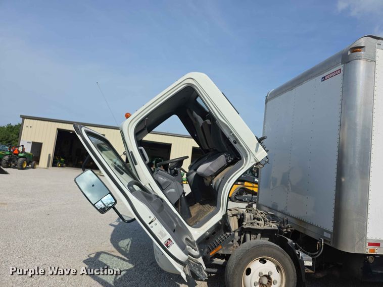 image for item FH6234 2017 Isuzu NPR box truck