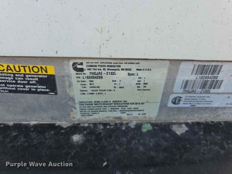 image for item FH6234 2017 Isuzu NPR box truck