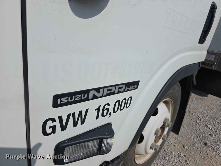 image for item FH6234 2017 Isuzu NPR box truck