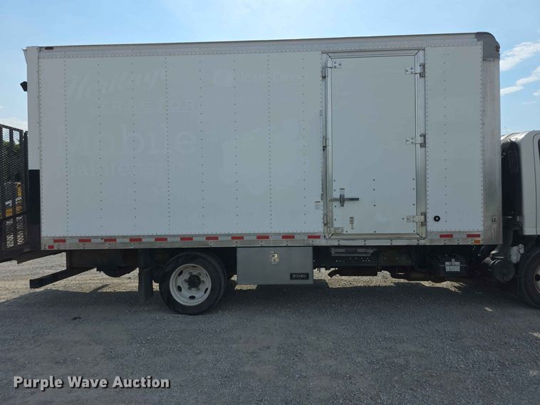 image for item FH6234 2017 Isuzu NPR box truck